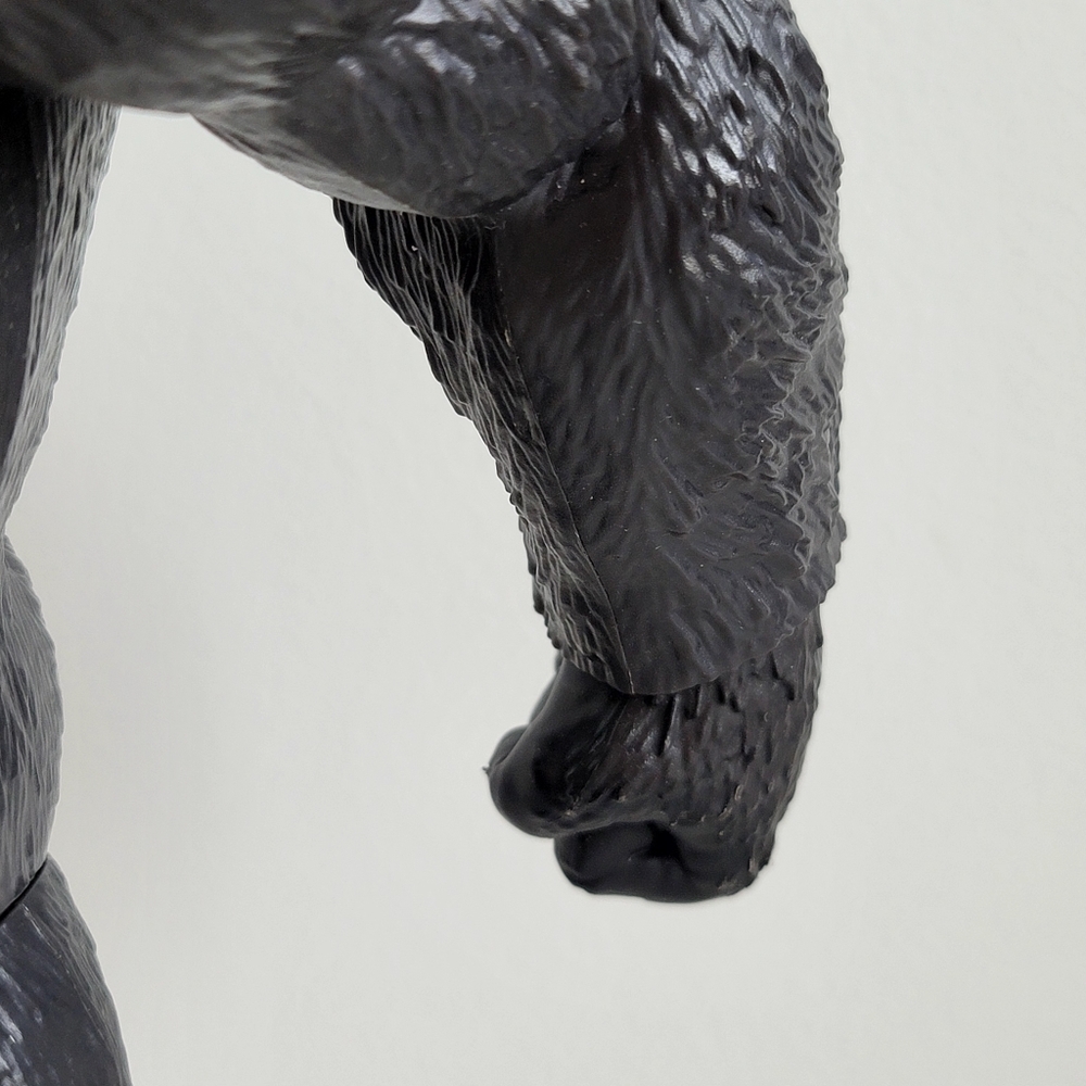 11-inch Giant Kong action figure by Playmates Toys Godzilla vs. Kong Movie - Picture 10 of 13